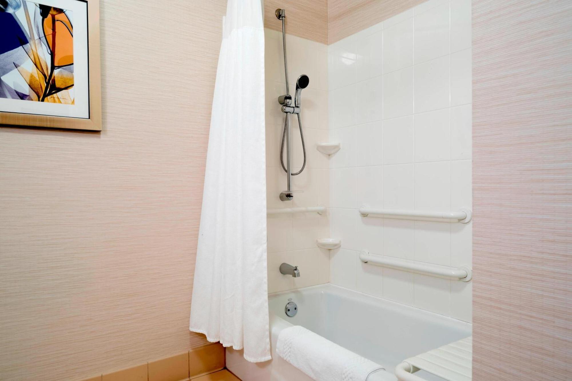 Fairfield Inn & Suites By Marriott State College Dış mekan fotoğraf