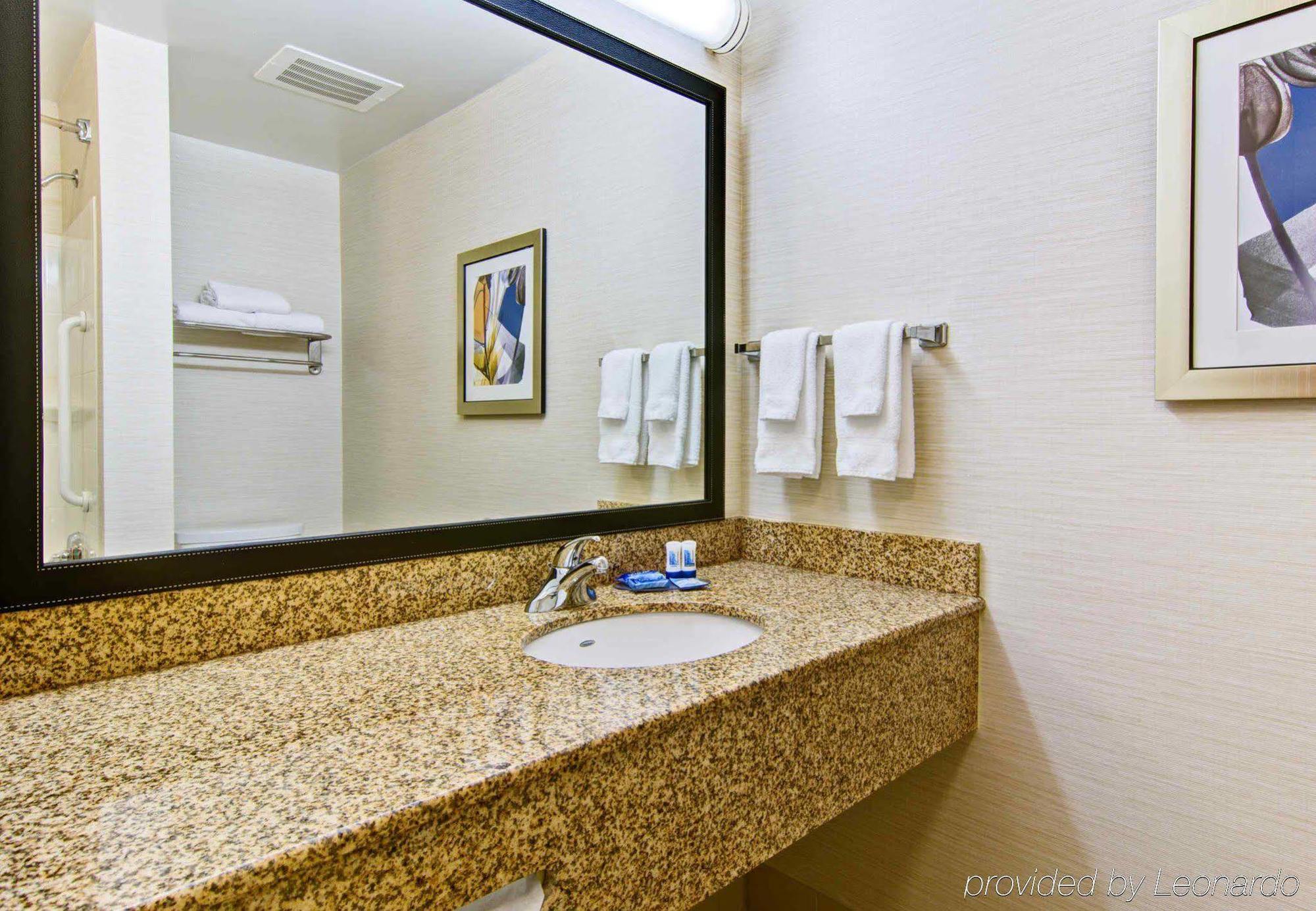 Fairfield Inn & Suites By Marriott State College Dış mekan fotoğraf